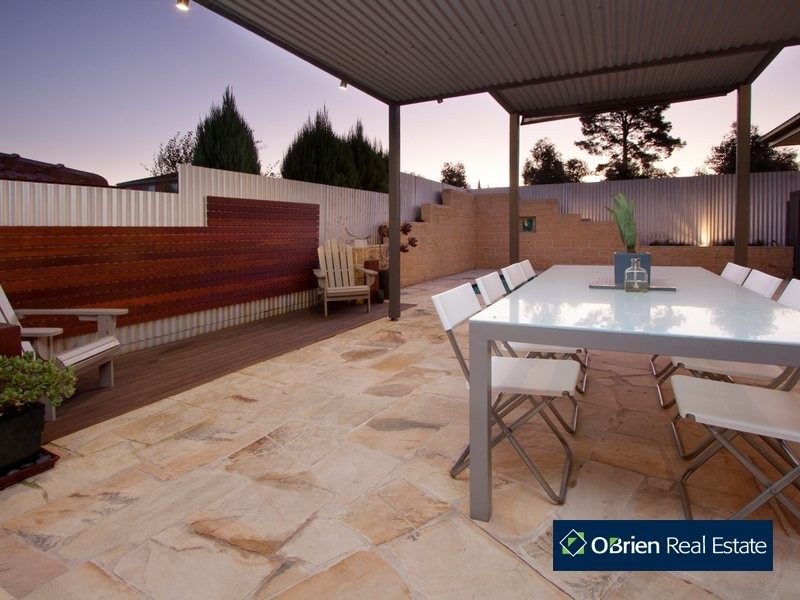 13 Portsea Place, Narre Warren VIC 3805