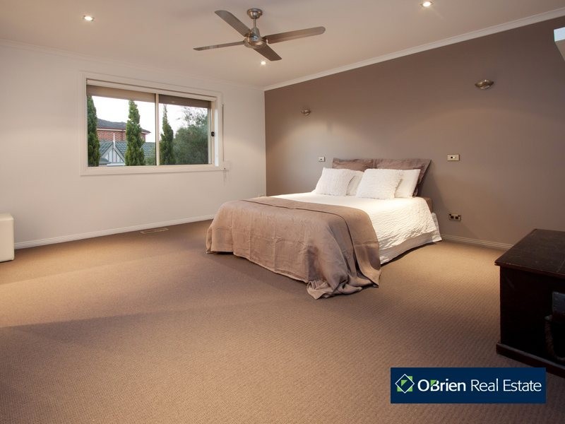 13 Portsea Place, Narre Warren VIC 3805