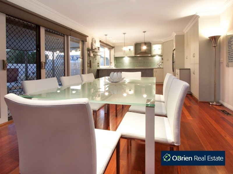 13 Portsea Place, Narre Warren VIC 3805