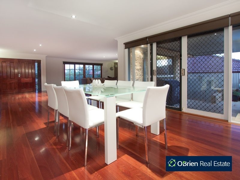 13 Portsea Place, Narre Warren VIC 3805
