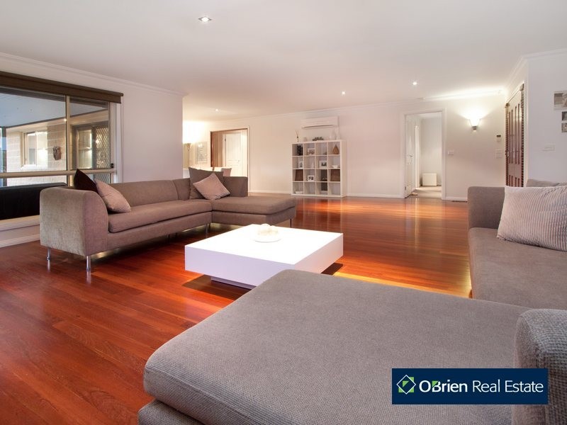 13 Portsea Place, Narre Warren VIC 3805