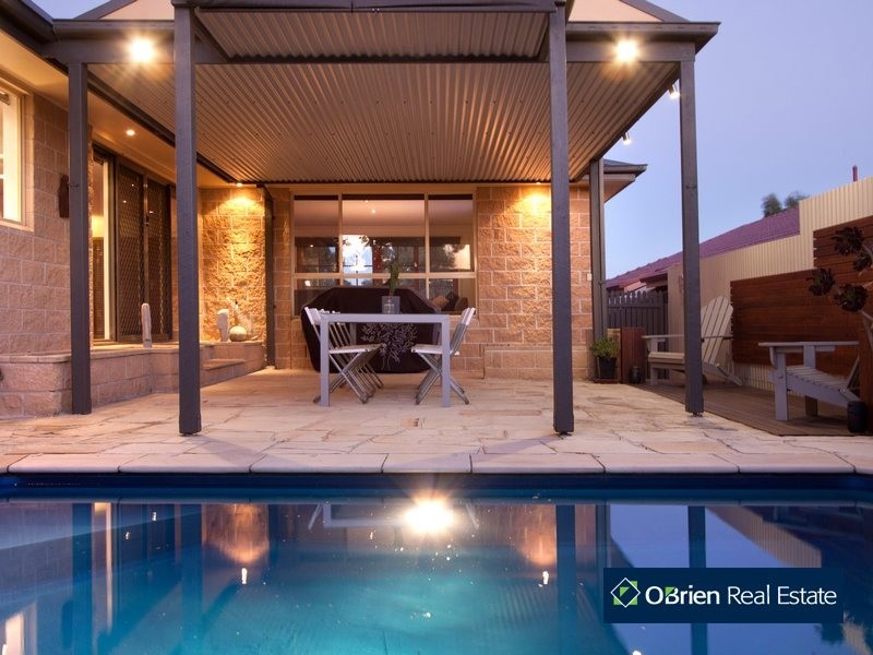 13 Portsea Place, Narre Warren VIC 3805
