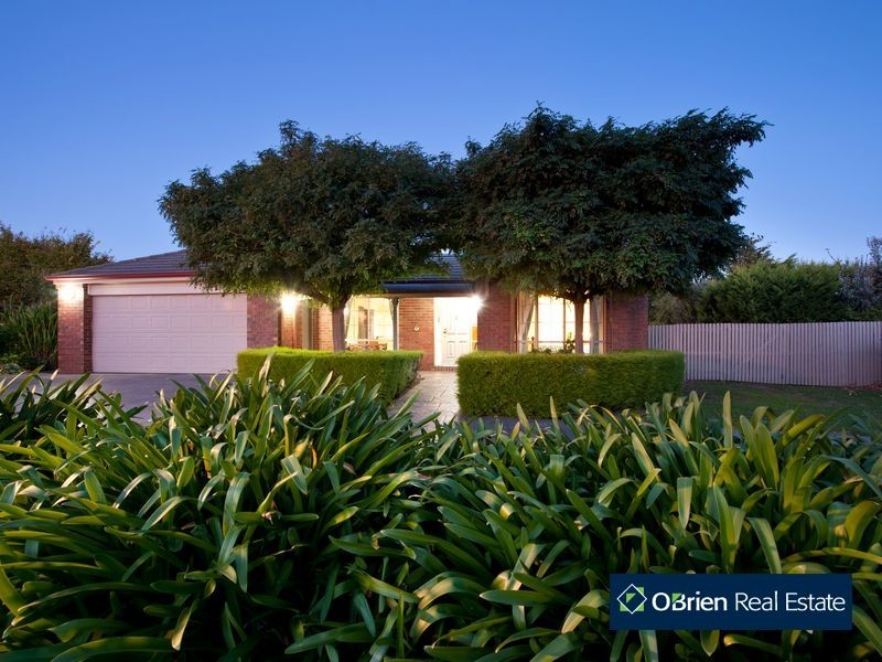 9 Cantwell Road, Narre Warren North VIC 3804