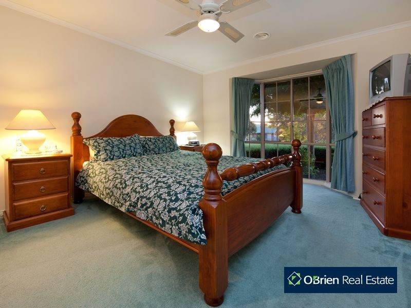 9 Cantwell Road, Narre Warren North VIC 3804