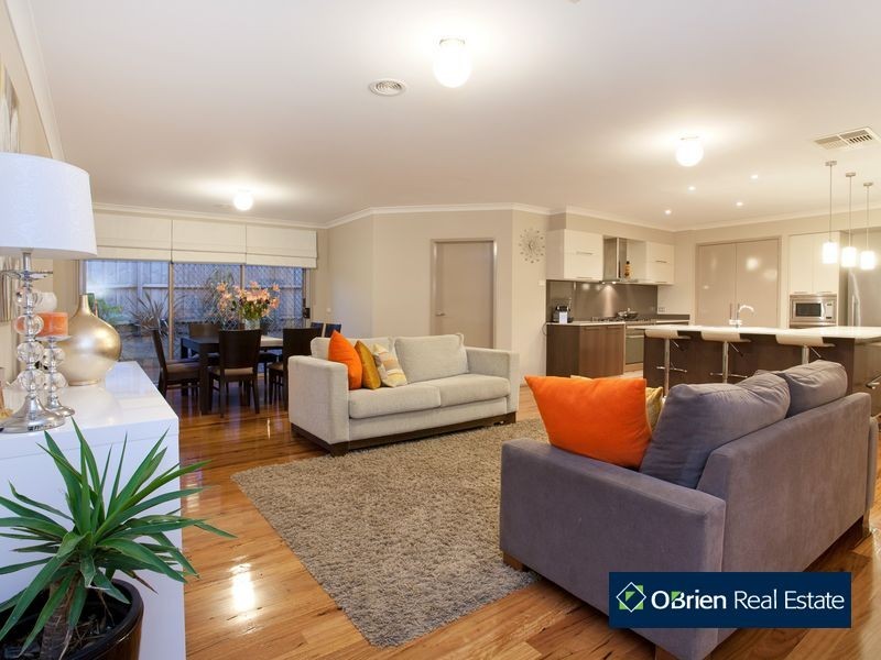 99 Marisa Crescent, Berwick VIC 3806