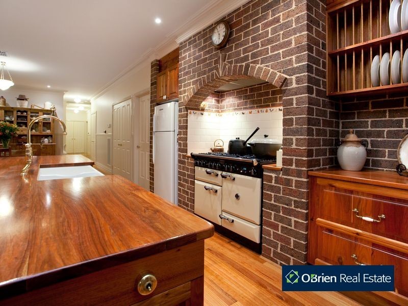 370  Beaconsfield – Emerald, Guys Hill VIC 3807