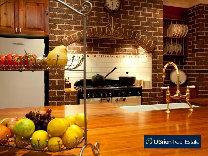 370  Beaconsfield – Emerald, Guys Hill VIC 3807