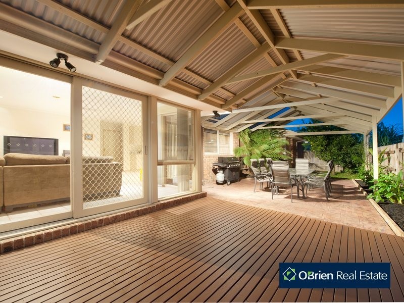 56 Strathaird Drive, Narre Warren South VIC 3805