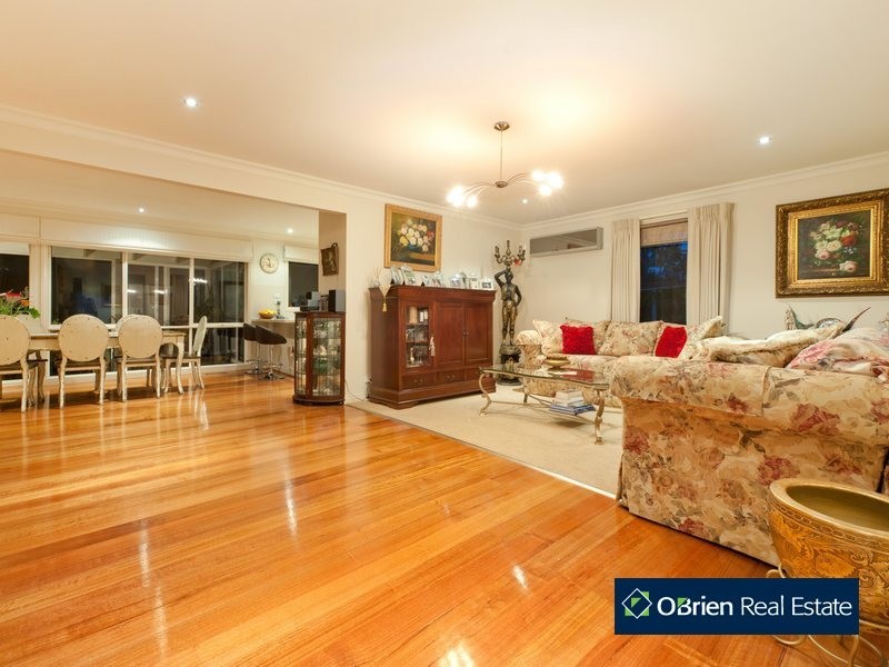 12 Shute Avenue, Berwick VIC 3806