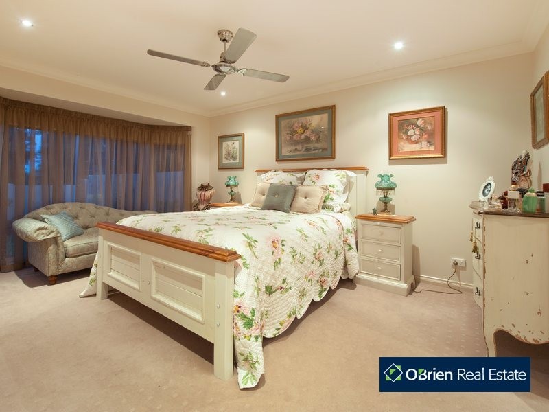 12 Shute Avenue, Berwick VIC 3806