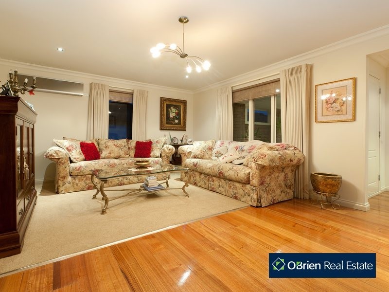 12 Shute Avenue, Berwick VIC 3806