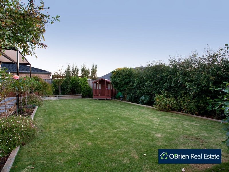 9 Kalimna Avenue, Berwick VIC 3806