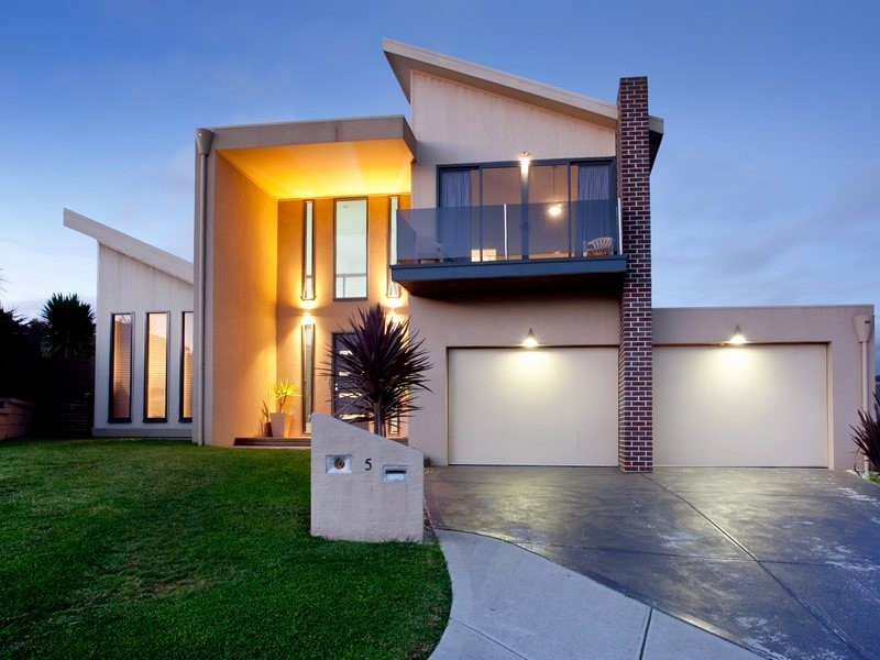 5  Crown Place, Berwick VIC 3806