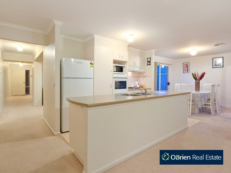 6 Kate-Elizabeth Avenue, Berwick VIC 3806