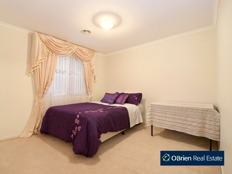 6 Kate-Elizabeth Avenue, Berwick VIC 3806