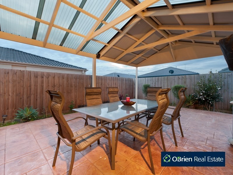 6 Kate-Elizabeth Avenue, Berwick VIC 3806