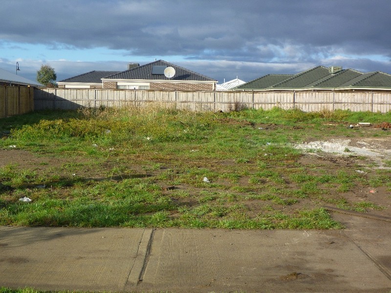 lot 1208 Thunderbolt Drive, Cranbourne North VIC 3977