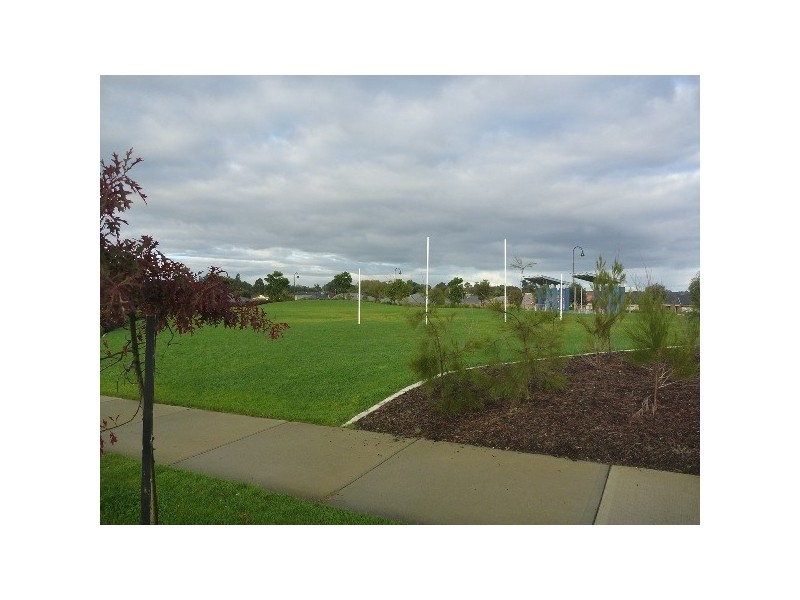 lot 1208 Thunderbolt Drive, Cranbourne North VIC 3977