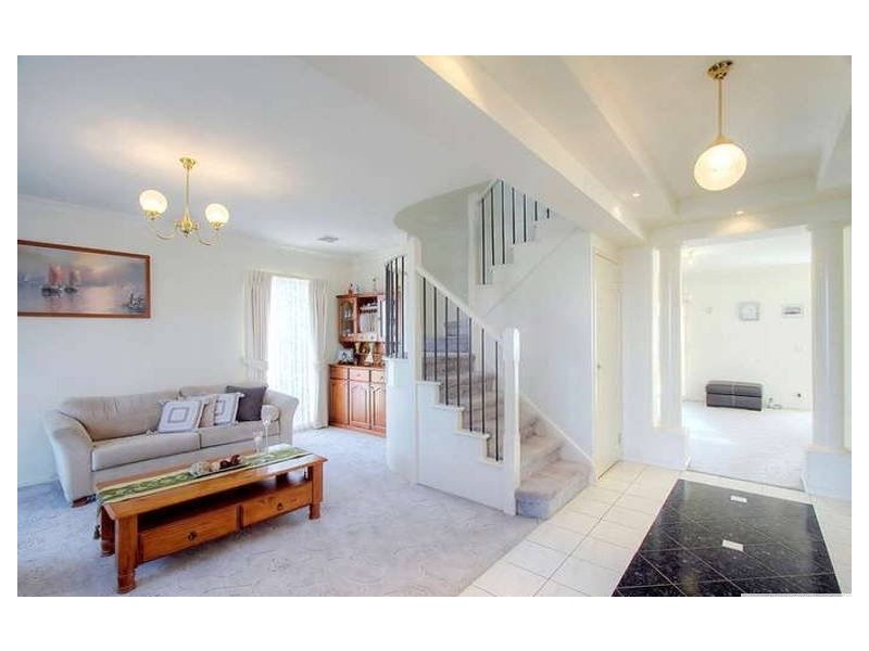 27 President Road, Narre Warren South VIC 3805