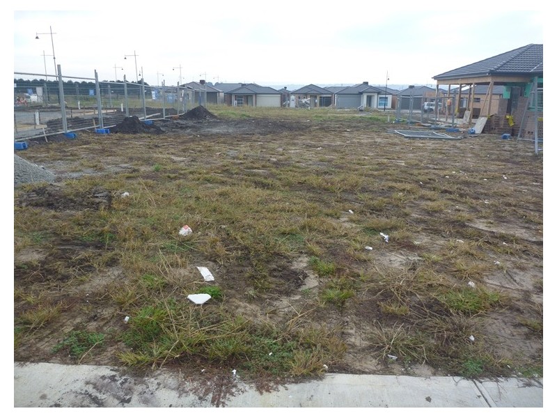 Lot 1817 William Thwaites Boulevard, Cranbourne North VIC 3977