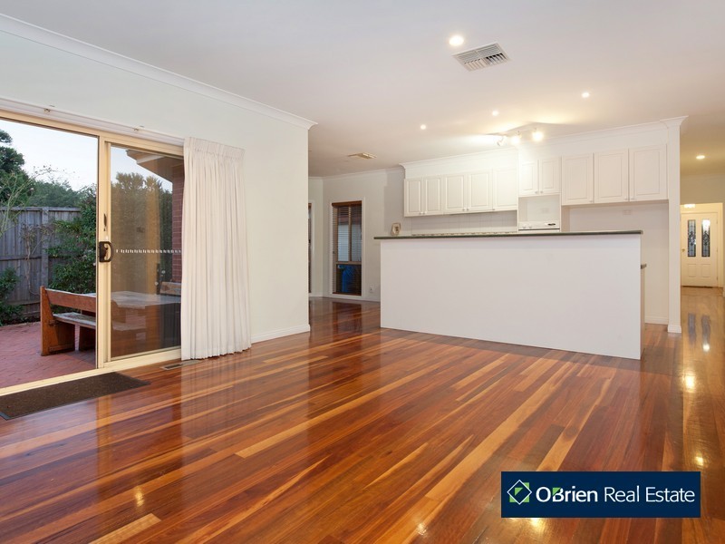 64 Melville Park Drive, Berwick VIC 3806