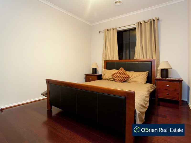 9 Grand Manor Drive, Berwick VIC 3806