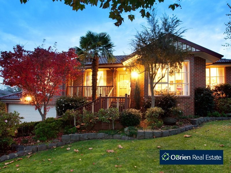 2 Scanlan Street, Berwick VIC 3806