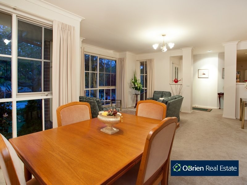 2 Scanlan Street, Berwick VIC 3806