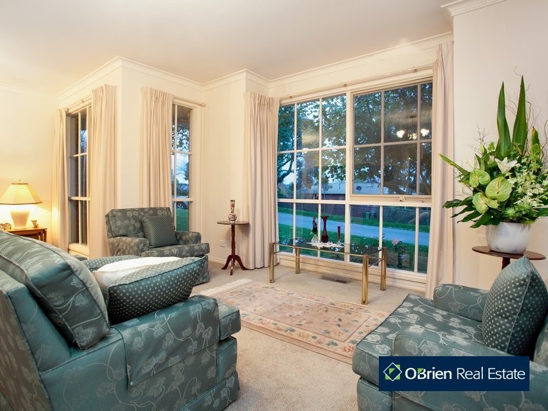 2 Scanlan Street, Berwick VIC 3806