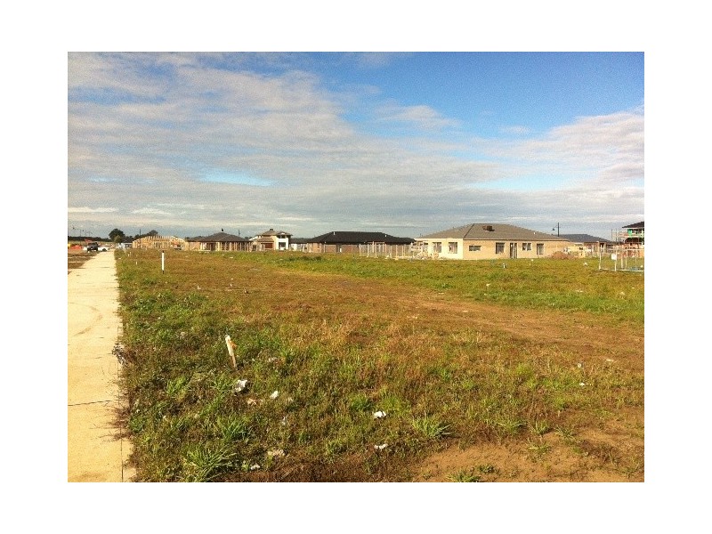 Lot 1224 Chantenay Parade., Cranbourne North VIC 3977