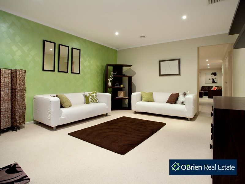 20 Sing Crescent, Berwick VIC 3806