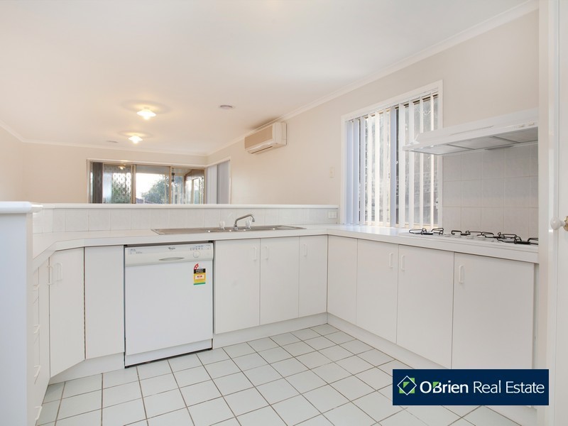 11 Edith Rise, Hampton Park VIC 3976