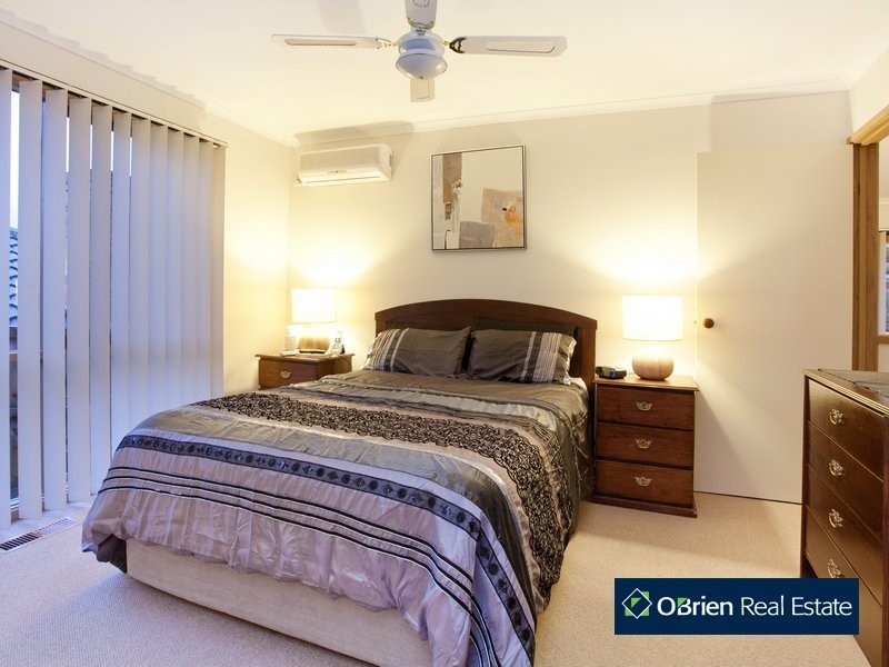 69 Edrington Park Drive, Berwick VIC 3806