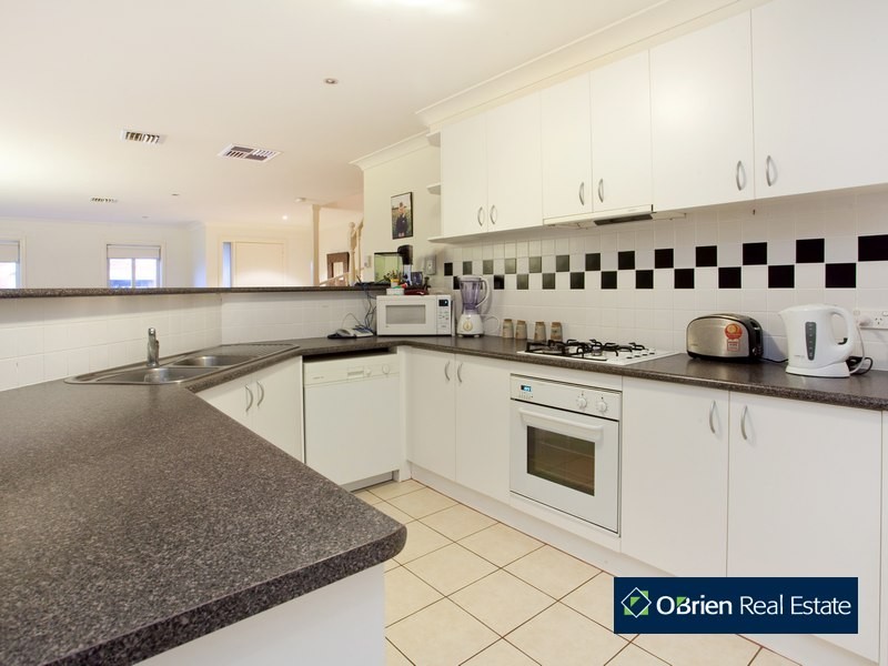 35 The Strand, Narre Warren South VIC 3805