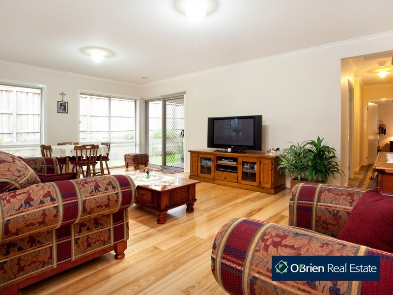 69 Viewgrand Drive, Berwick VIC 3806