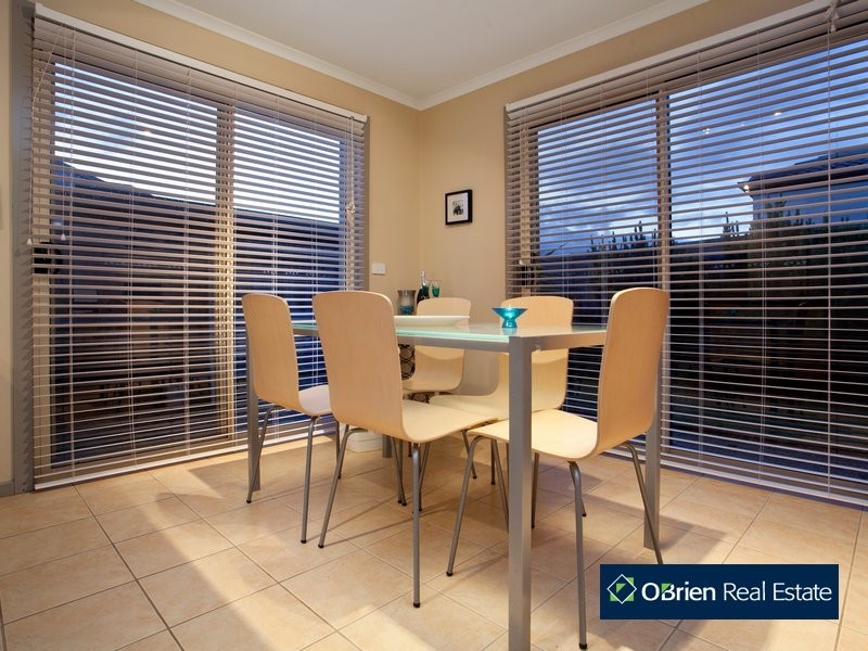 27 Boston Court, Narre Warren VIC 3805