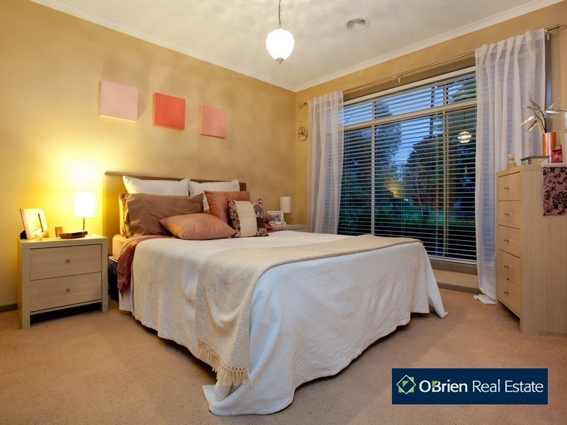 27 Boston Court, Narre Warren VIC 3805