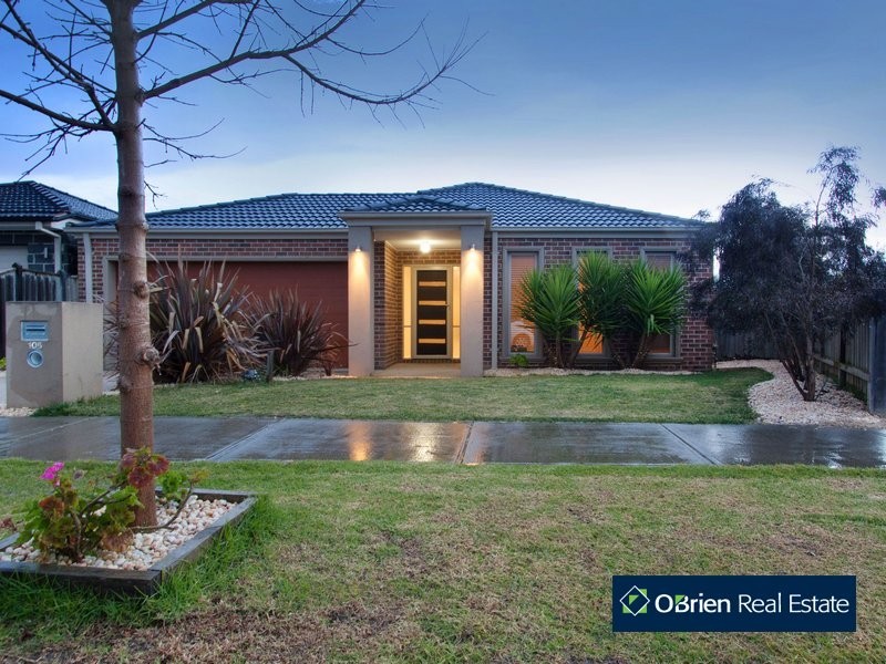 105 Skyline Way, Berwick VIC 3806