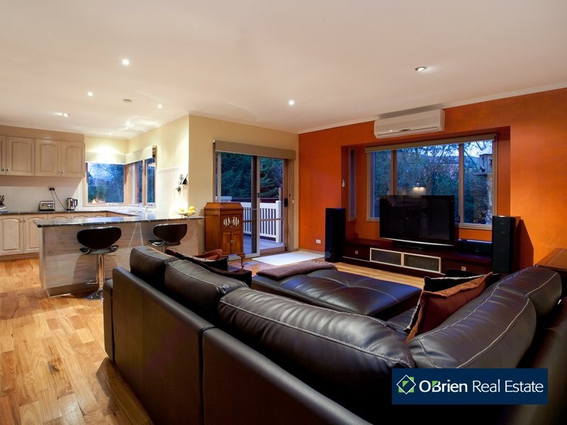 18 McKay Close, Berwick VIC 3806