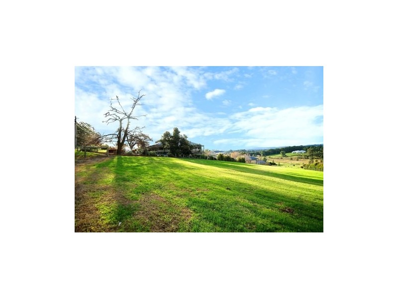 30 Salisbury Road, Beaconsfield Upper VIC 3808