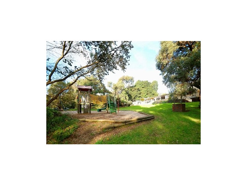 30 Salisbury Road, Beaconsfield Upper VIC 3808