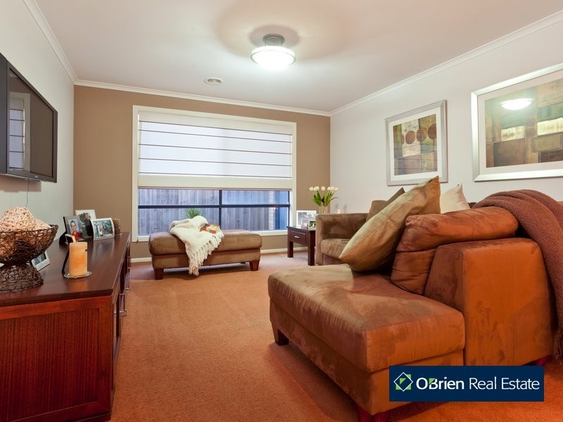 6 Harford Close, Lynbrook VIC 3975