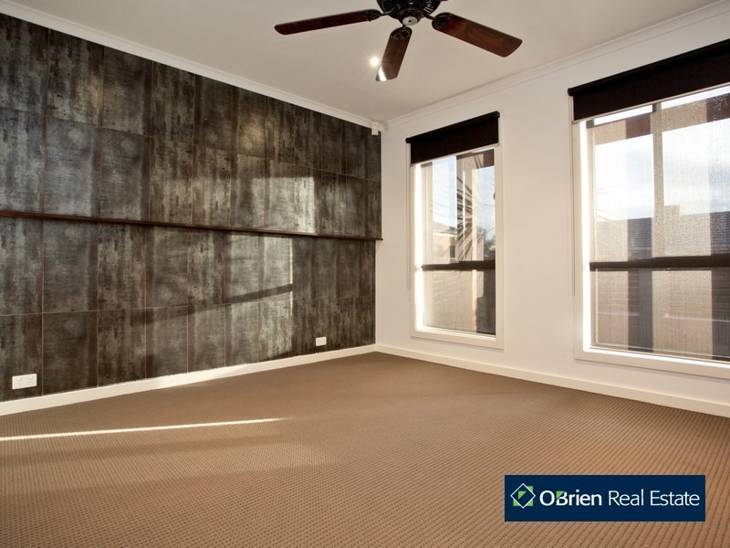 9 Minak Close, Narre Warren South VIC 3805