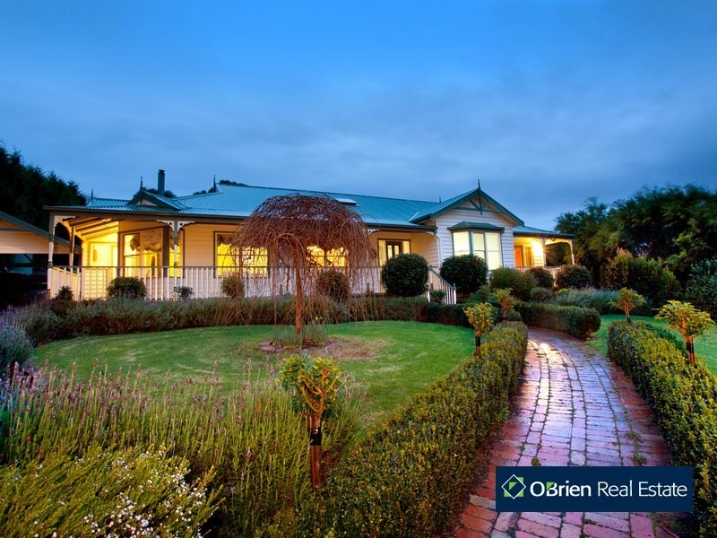 35 Bailey Road, Narre Warren North VIC 3804
