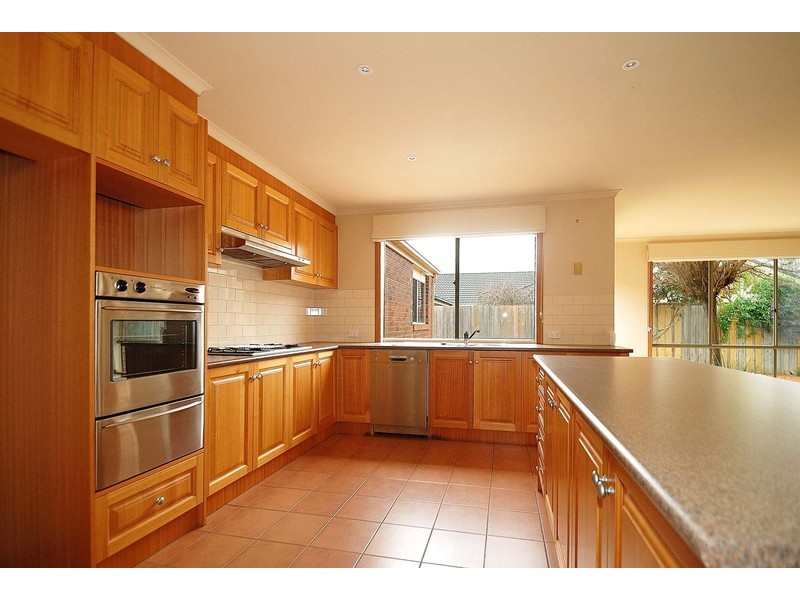 75 Streeton Way, Berwick VIC 3806