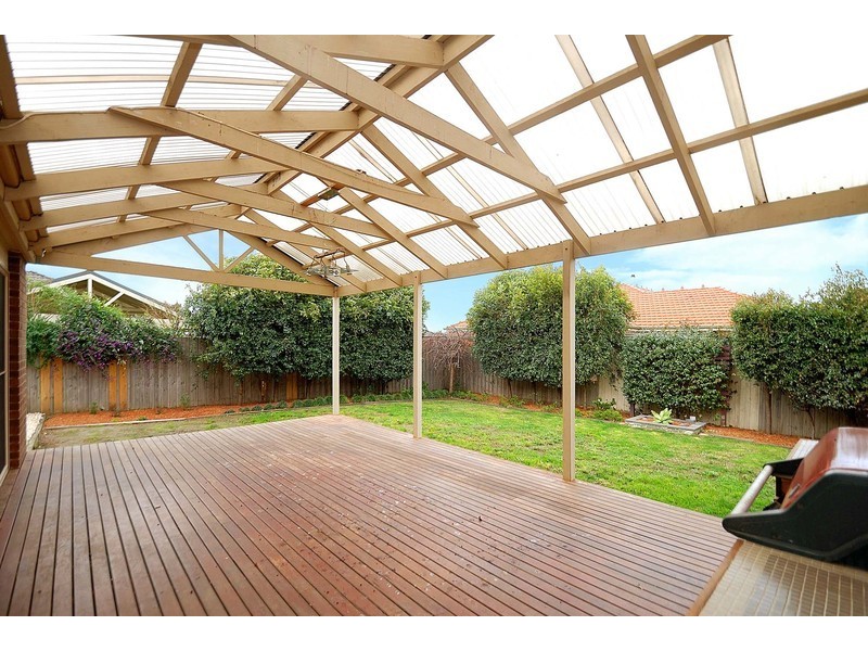 75 Streeton Way, Berwick VIC 3806