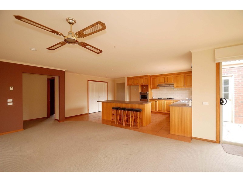 75 Streeton Way, Berwick VIC 3806