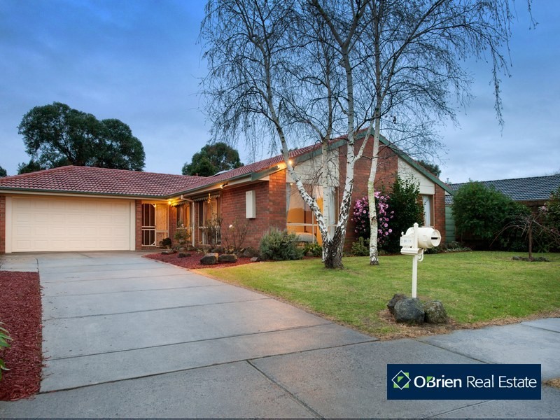 73 Cheviot Avenue, Berwick VIC 3806