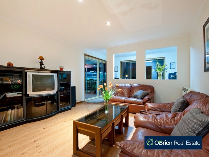 73 Cheviot Avenue, Berwick VIC 3806