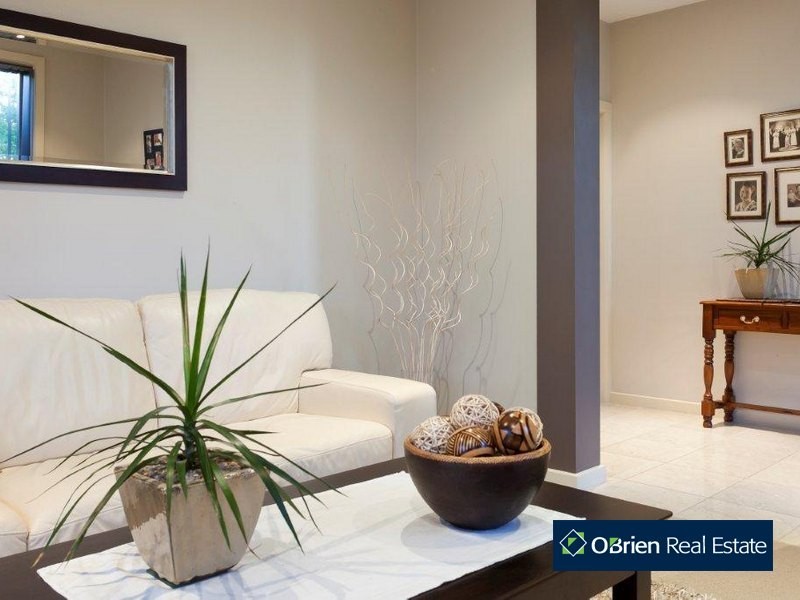 21 Flinders Chase, Pakenham VIC 3810